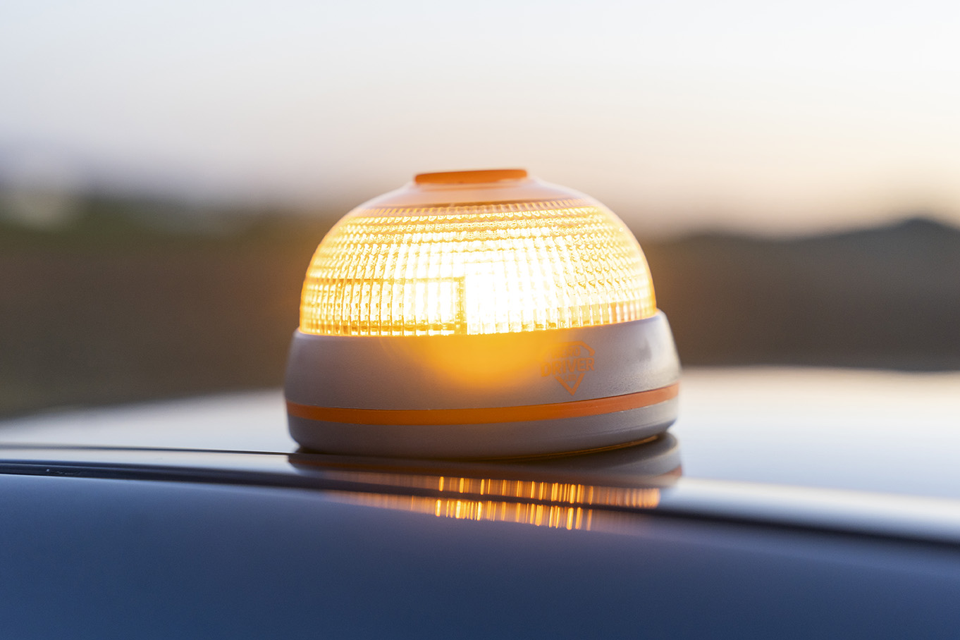 Die Wichtigkeit der Warnleuchte V16: Sicherheit auf der Straße